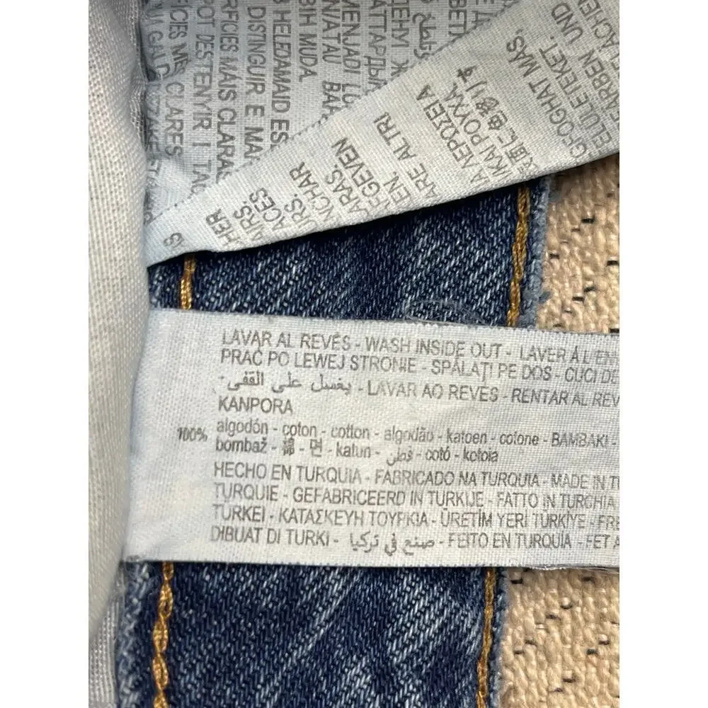 Zara Girlfriend fit high rise straight leg Rigid Button fly Blue Jeans, size 4,
